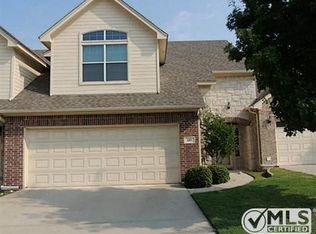 110 Greathouse Vlg, Decatur, TX 76234