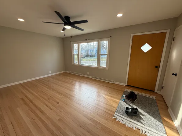 418 Thomas Ave, Newark, OH 43055