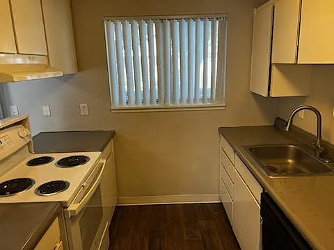 8805 SE Flavel St #8805 — Photo 6