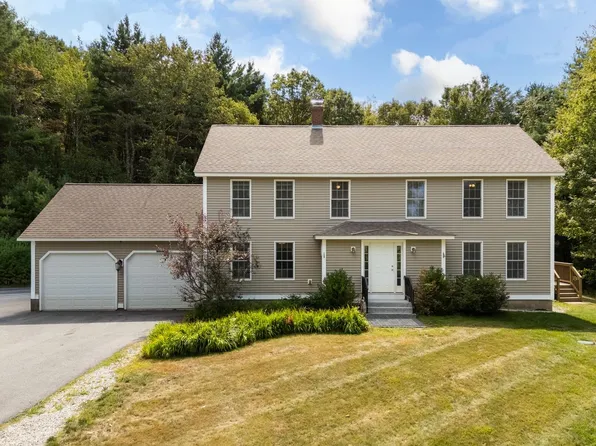 206 Mount Delight Road, Deerfield, NH 03037