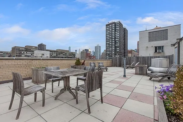 Sold by Citi Habitats | media 17