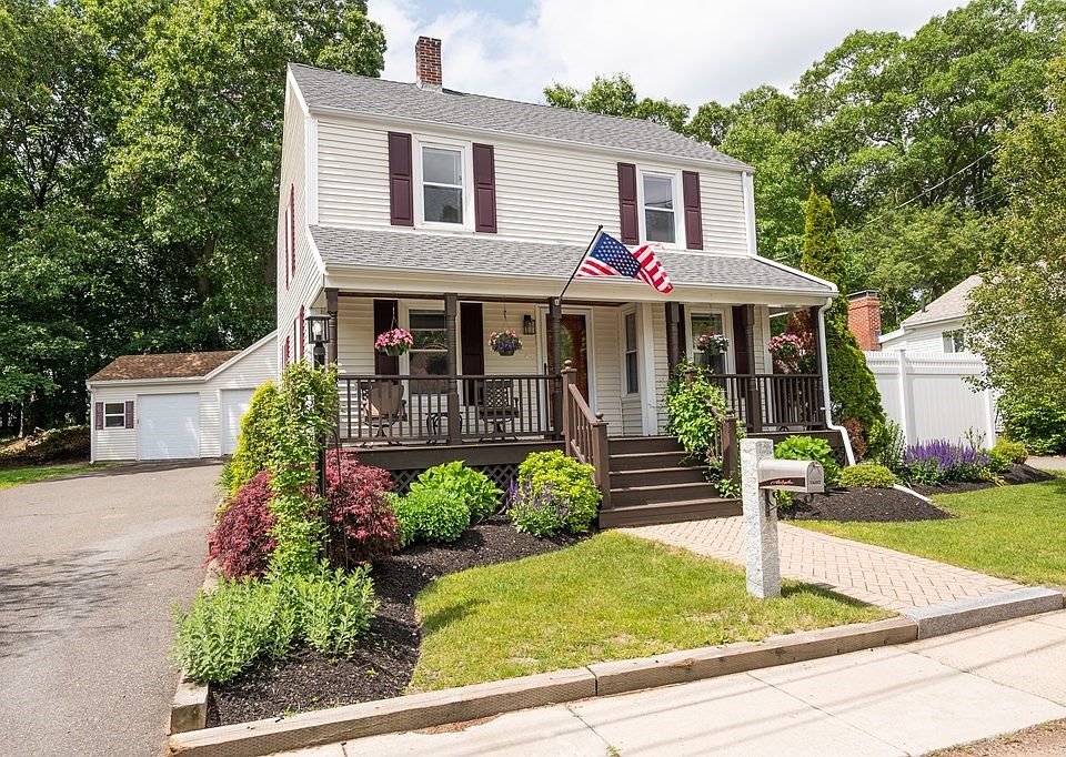 1st image of 8 Winnegance Ave