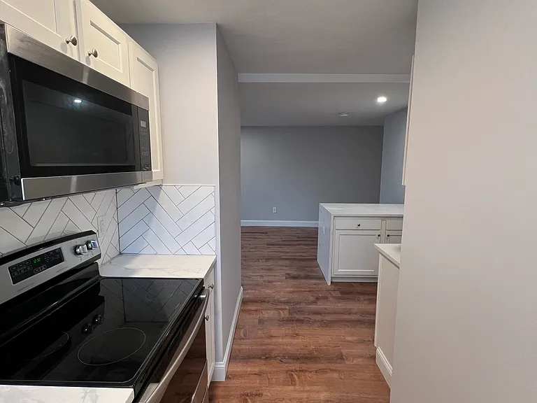 75 & 77 Elm Street — Photo 33