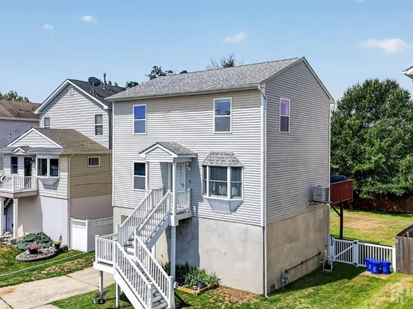 907 Harris Ave, Keyport, NJ 07735