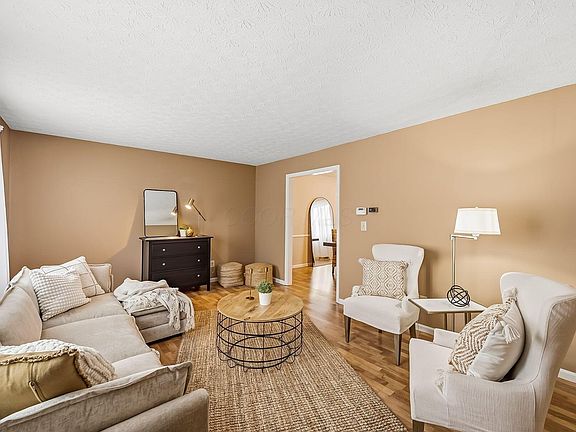 4th image of 65 Yorkshire Rd