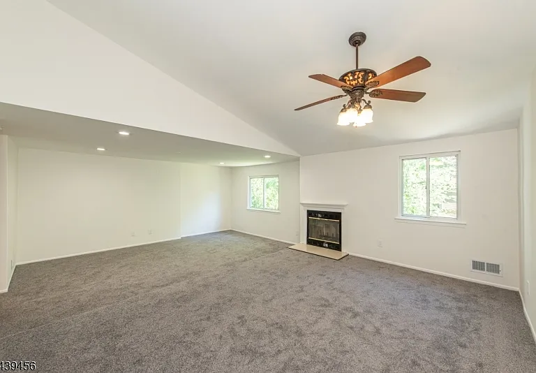50 Castle Ridge Dr — Photo 18