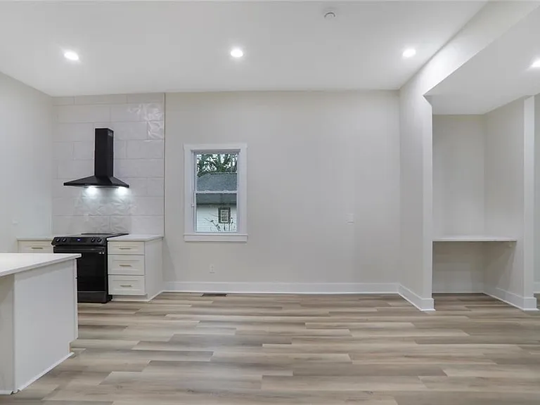 190 Adair Ave SE — Photo 11