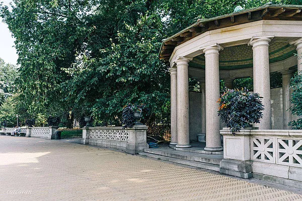 Sold by Corcoran | media 22