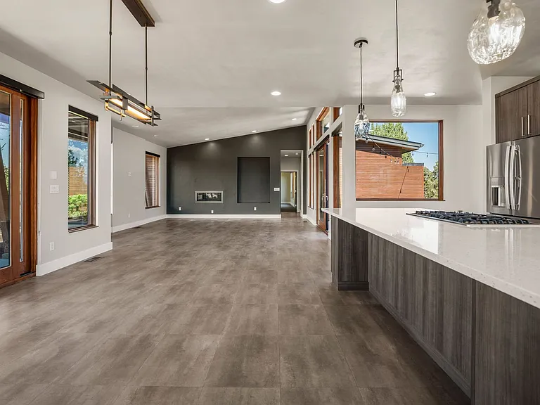 64144 Pioneer Loop — Photo 20