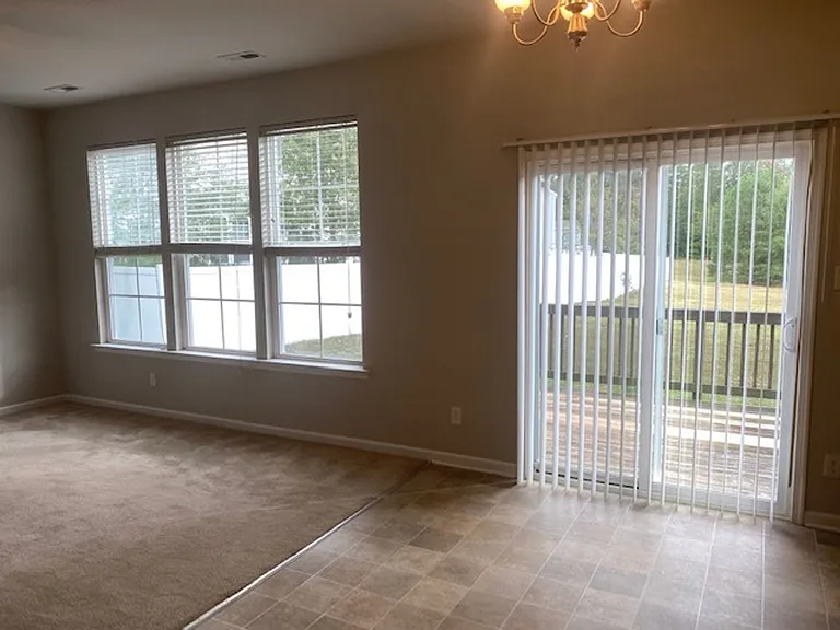 203 Linfoot Ct — Photo 15