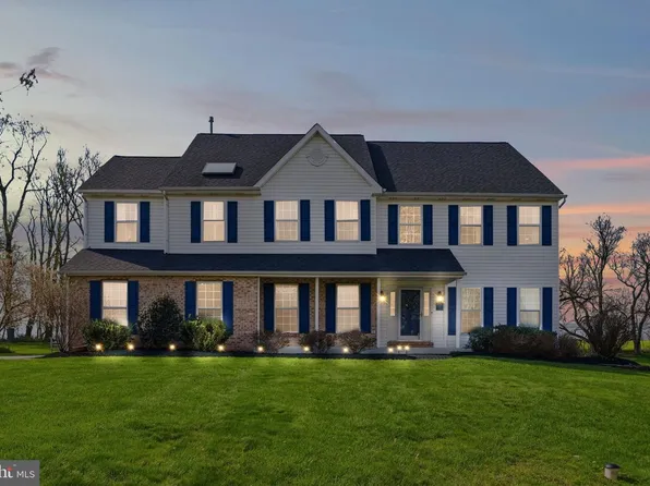 434 Silver Leaf Cir, Trappe, PA 19426
