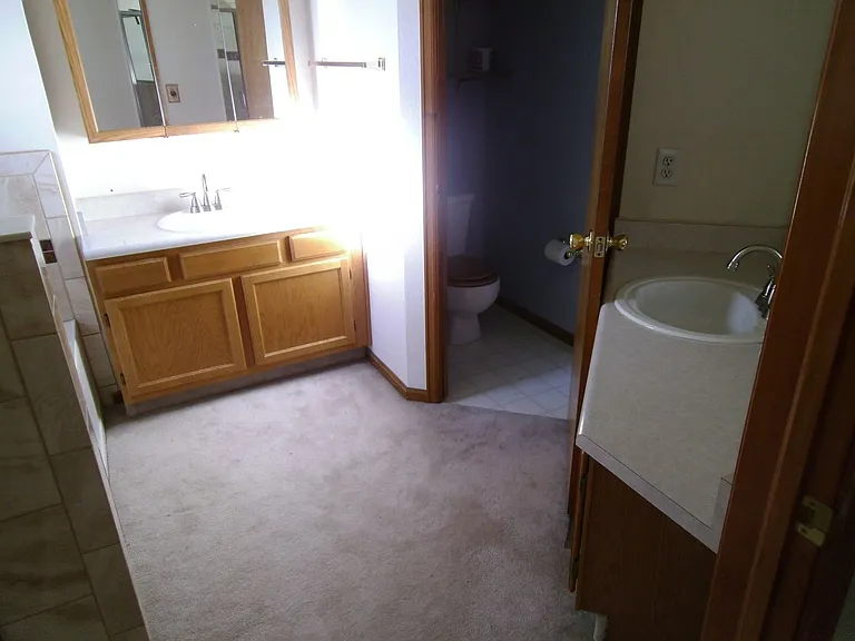 13482 Glen Cir — Photo 15