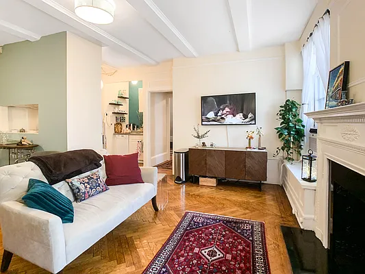 Rented by Halstead Real Estate | media 6