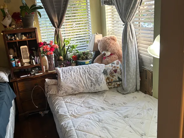 (undisclosed Address), Irvine, CA 92604