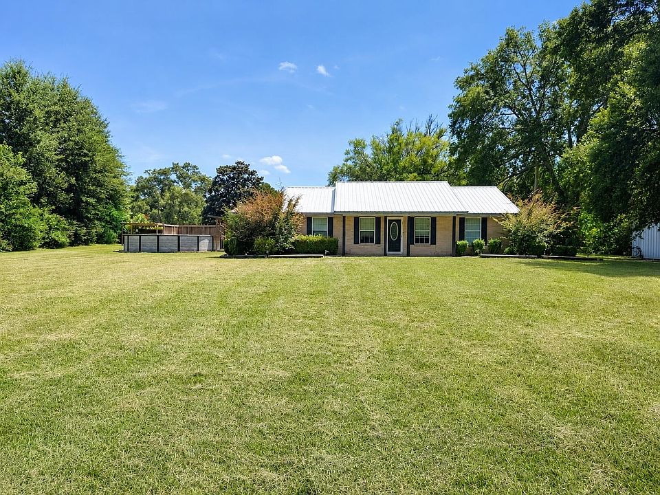 1st image of 135 County Road 3077