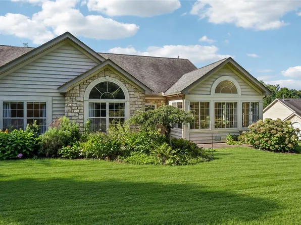 2501 Golf Course Dr #2501, Washington, PA 15301