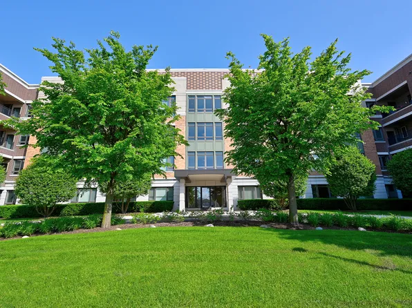 1000 Village Center Dr Unit 201, Burr Ridge, IL 60527