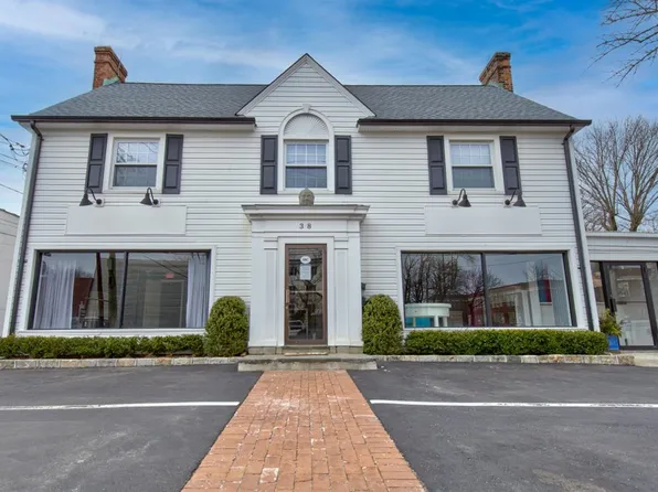 38 Forest Ave Floor 2, Glen Cove, NY 11542