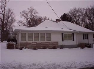 403 E Leo St, Eureka, IL