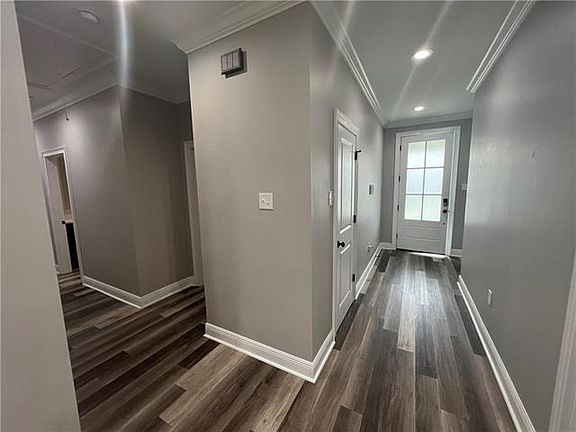 3rd image of 3708 Veronica Dr