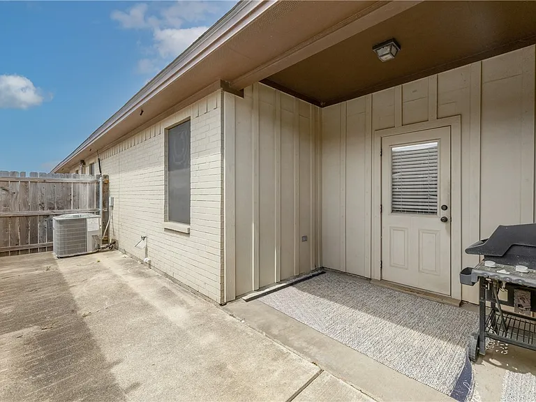 3321 General Pkwy — Photo 14