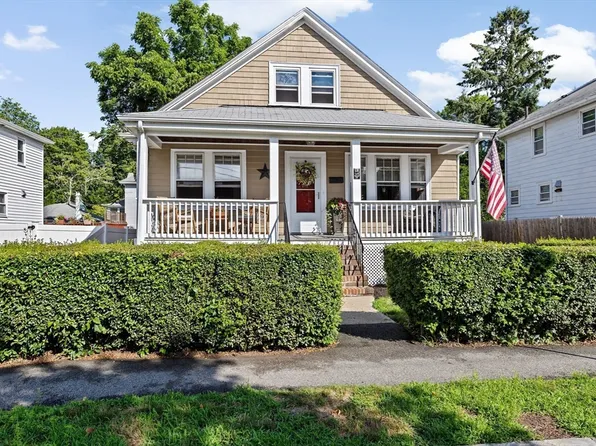35 Willow Ave, Quincy, MA 02170