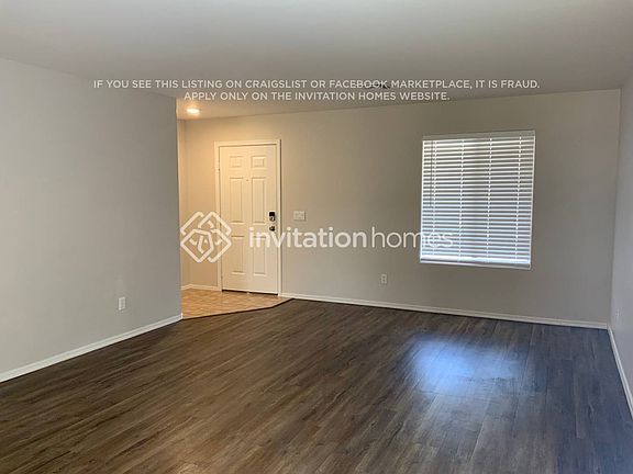 4th image of 2487 E Meadow Chase Dr