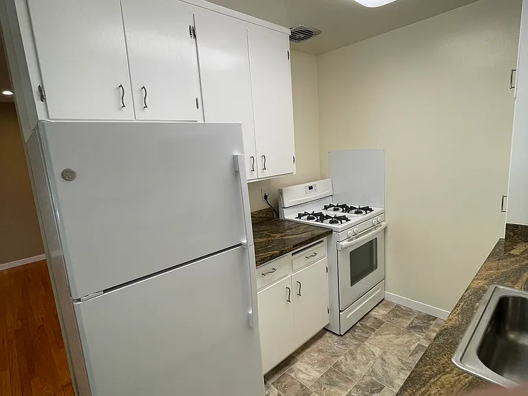 1690 Kentfield Ave #3 — Photo 7