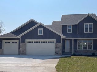 1201 Copilot Way, De Pere, WI 54115