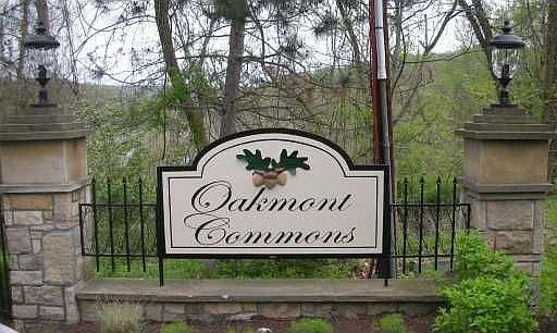 Oakmont Commons