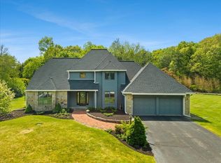 14 Fieldstone Ter, West Bridgewater, MA 02379