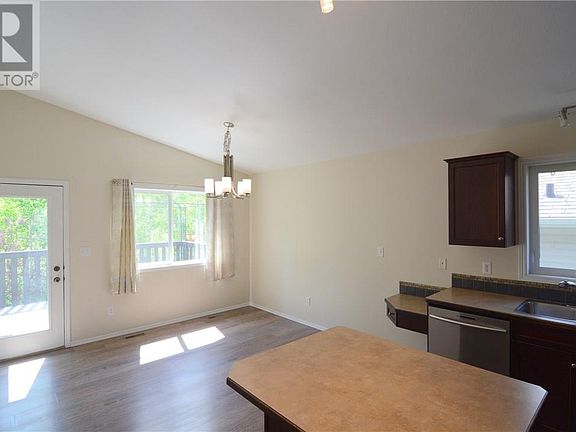 4th image of 81 Wilkinson Cir #81