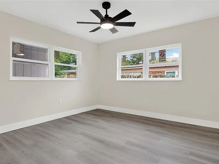 2612 Roxbury Rd — Photo 12