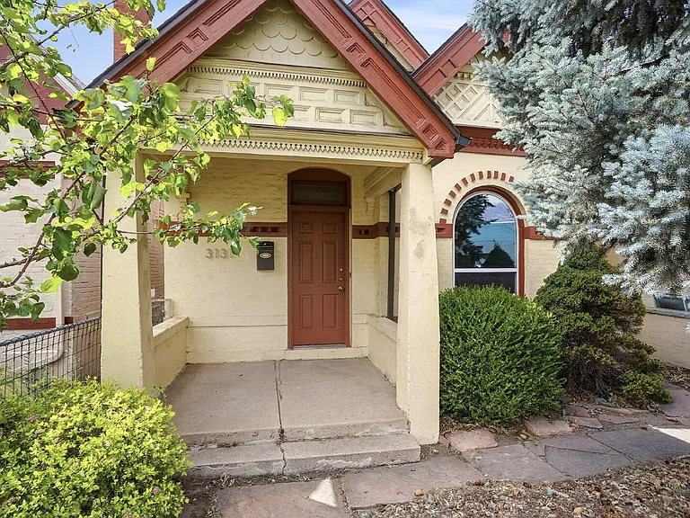 3131 California St — Photo 2