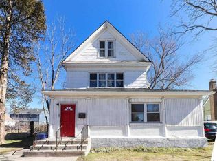 24 Park Pl, Roosevelt, NY 11575
