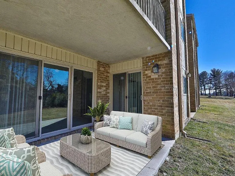 Top Field Apartment Homes — Photo 14