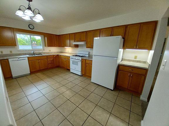 2nd Floor Kitchen Facing Southwest