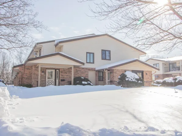 4504 S Greenridge Cir #4504, Greenfield, WI 53220
