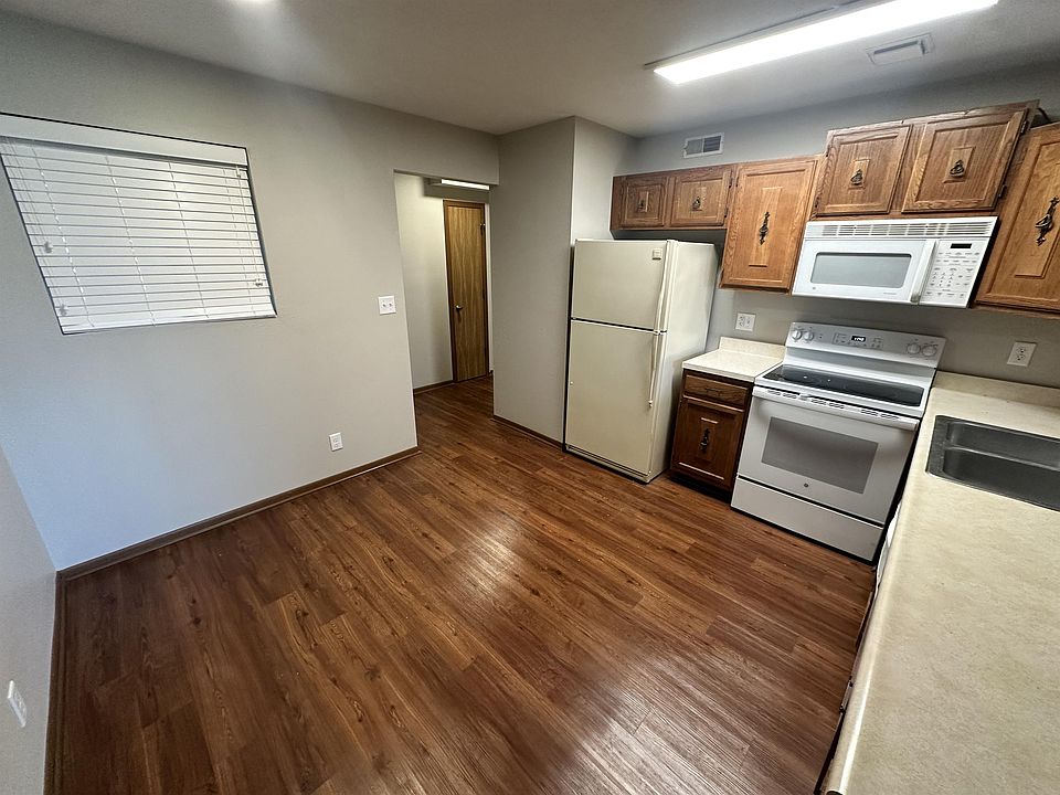 1st image of 5820 S 52nd St #1
