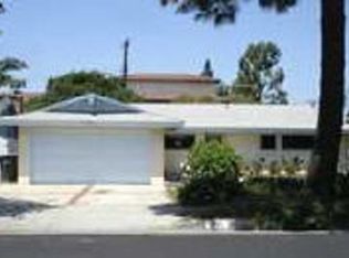 5971 Meadowlark Dr, Huntington Beach, CA 92649