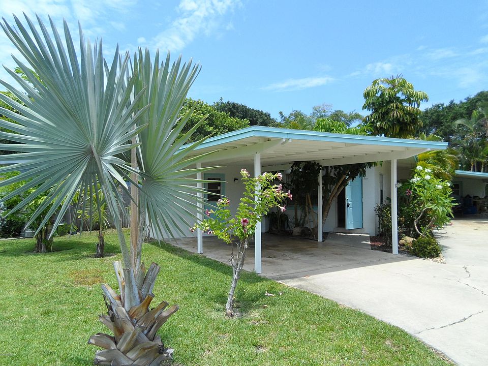 1st image of 323 Woodland Ave #323