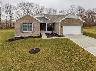 4100 Bluestem Dr, Lebanon, OH 45036