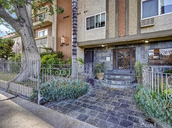 20327 Saticoy St Unit 202, Winnetka, CA 91306