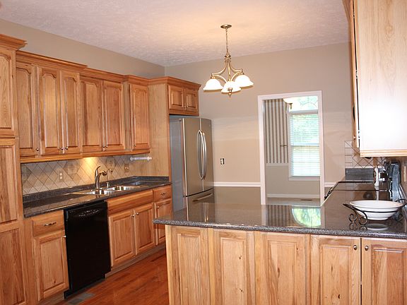 4th image of 1718 Claire Ct