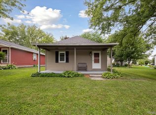 208 S Russell St, Durand, MI 48429