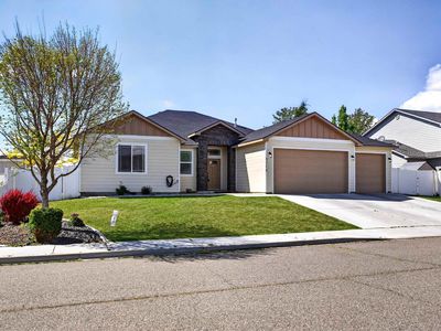5216 Madrid Ln, Pasco, WA, 99301