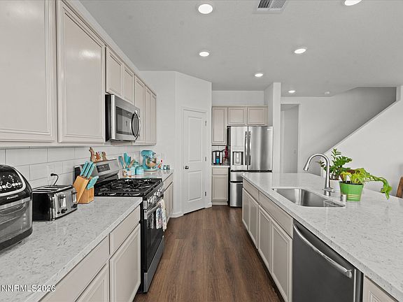 5th image of 1435 Jett Way