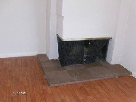 3rd image of 1786 Ledgewood Dr