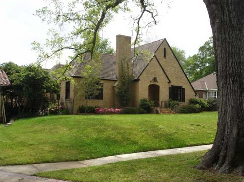 1st image of 635 Wilder Pl