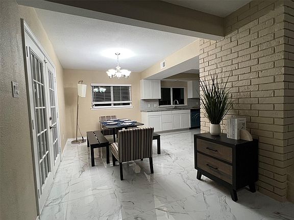 5th image of 15138 Tresch Ln